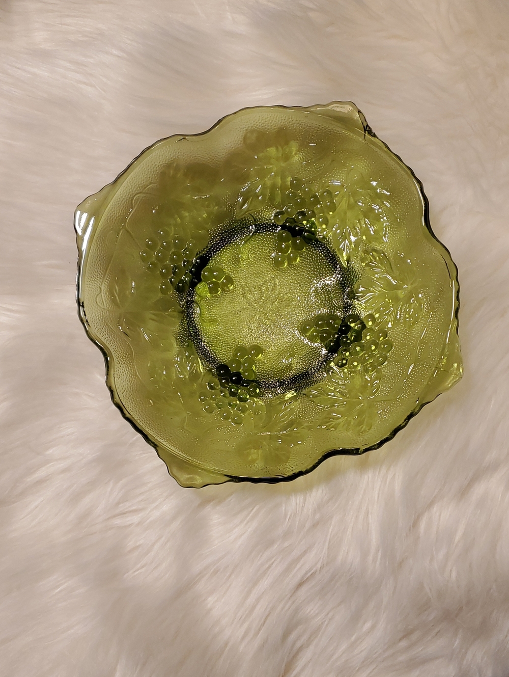 Green Glass Bowl With Grape Design
